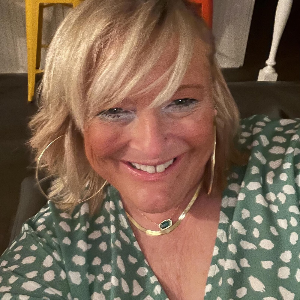 Meet your Posher, Cynthia
